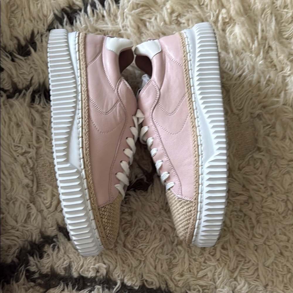 Voile Blanche Pink and Tan Sneakers Sleek Design - Picture 5 of 6